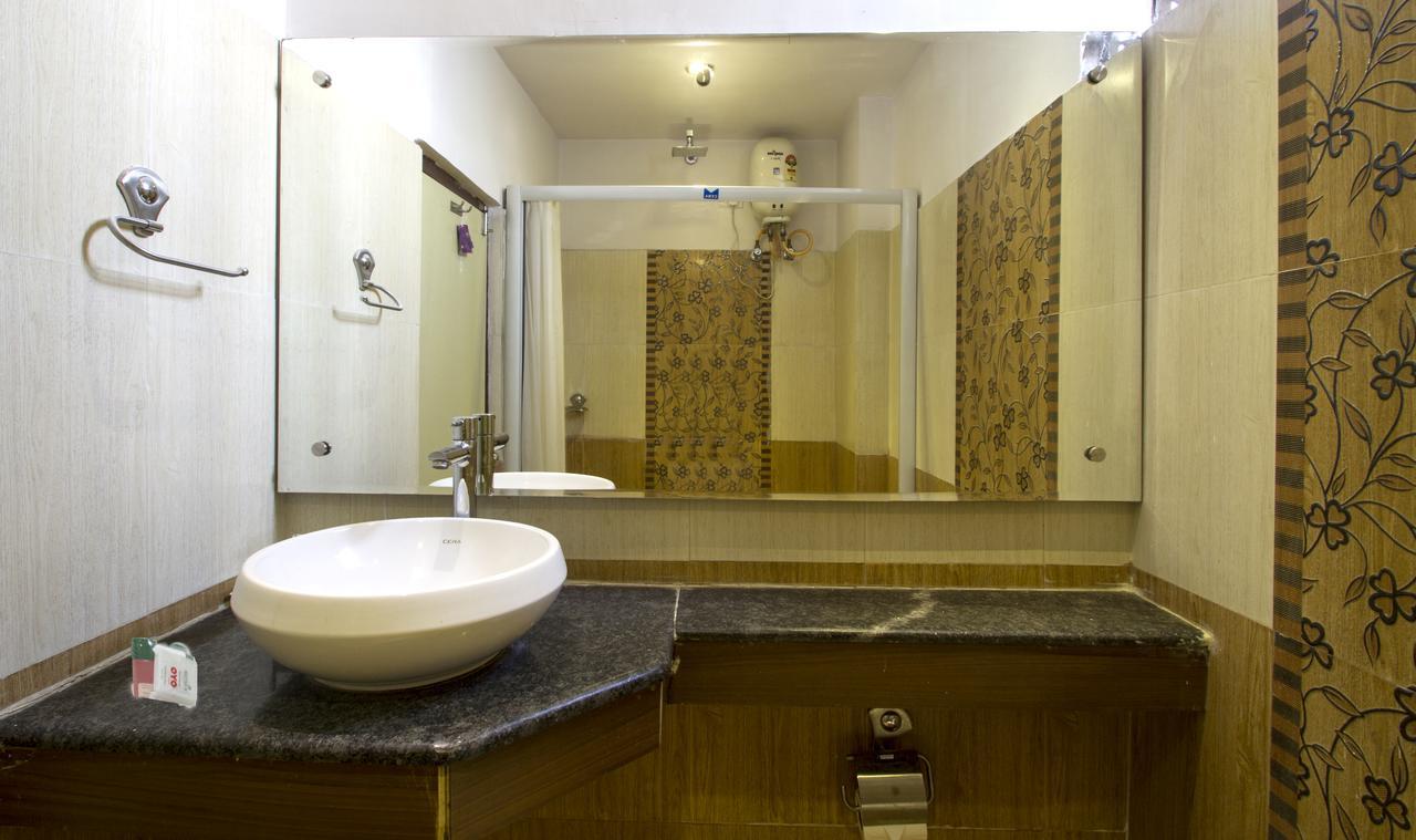 Oyo 984 Hotel Gn International Lālāguda Extérieur photo