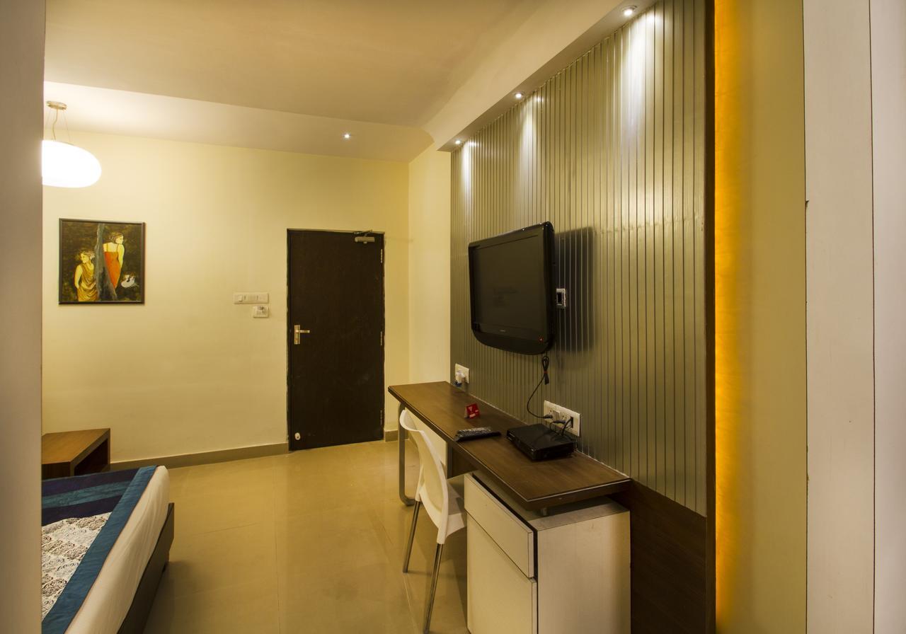 Oyo 984 Hotel Gn International Lālāguda Extérieur photo